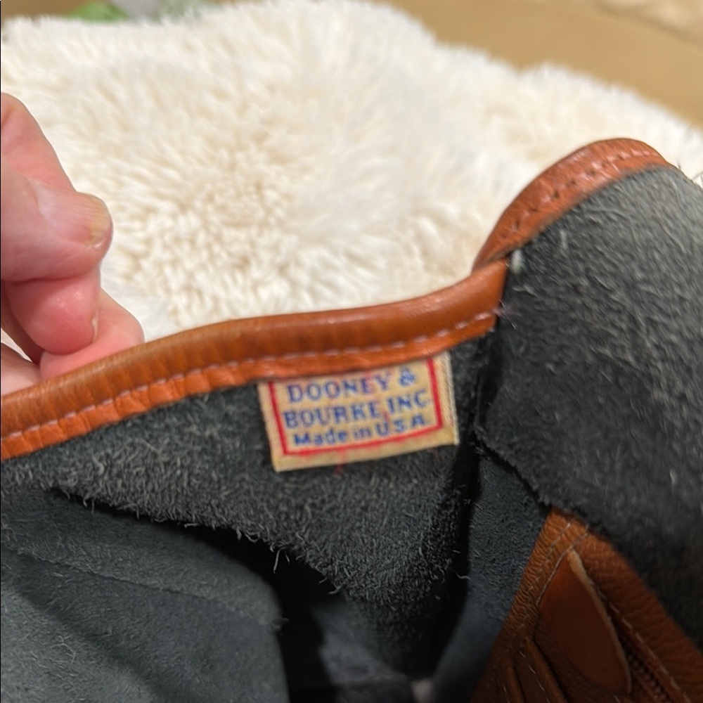 Vintage Dooney& Bourke Arrowhead Essex Crossbody/Shoulder Bag Vintage - Picture 11 of 12